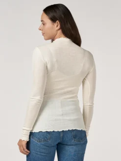Bluse med hulmønster i merinould/silke til kvinder