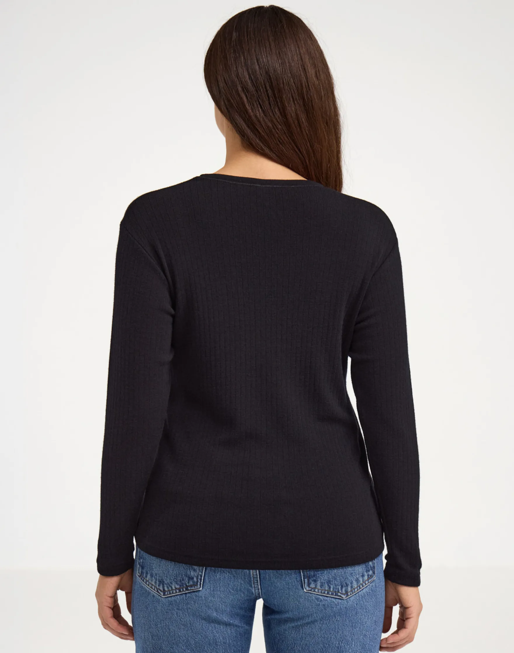 Bluse med V-hals i merinould til kvinder