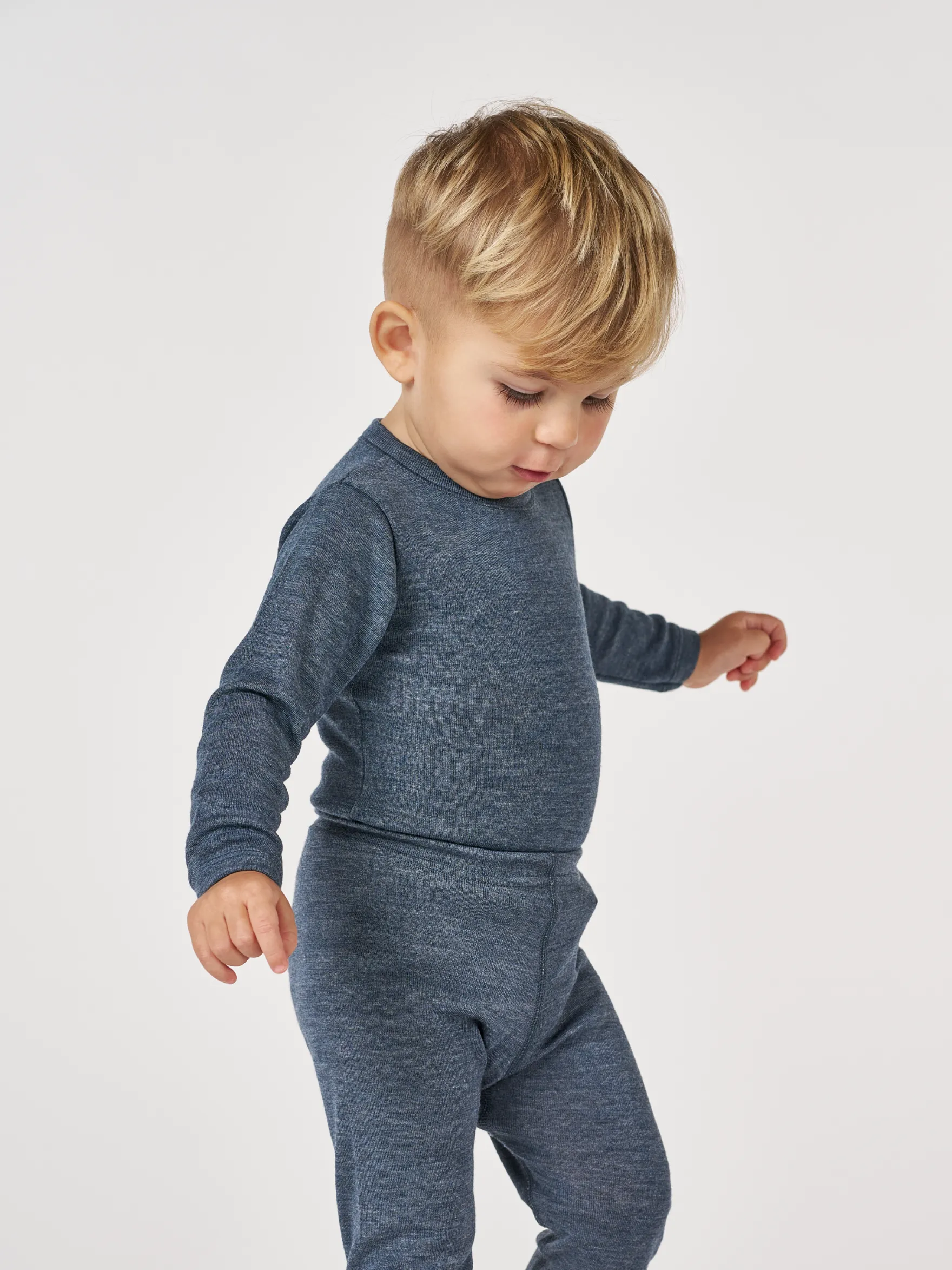 Body med lange ærmer i merinould/silke til baby