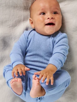 Heldragt i merinould til baby