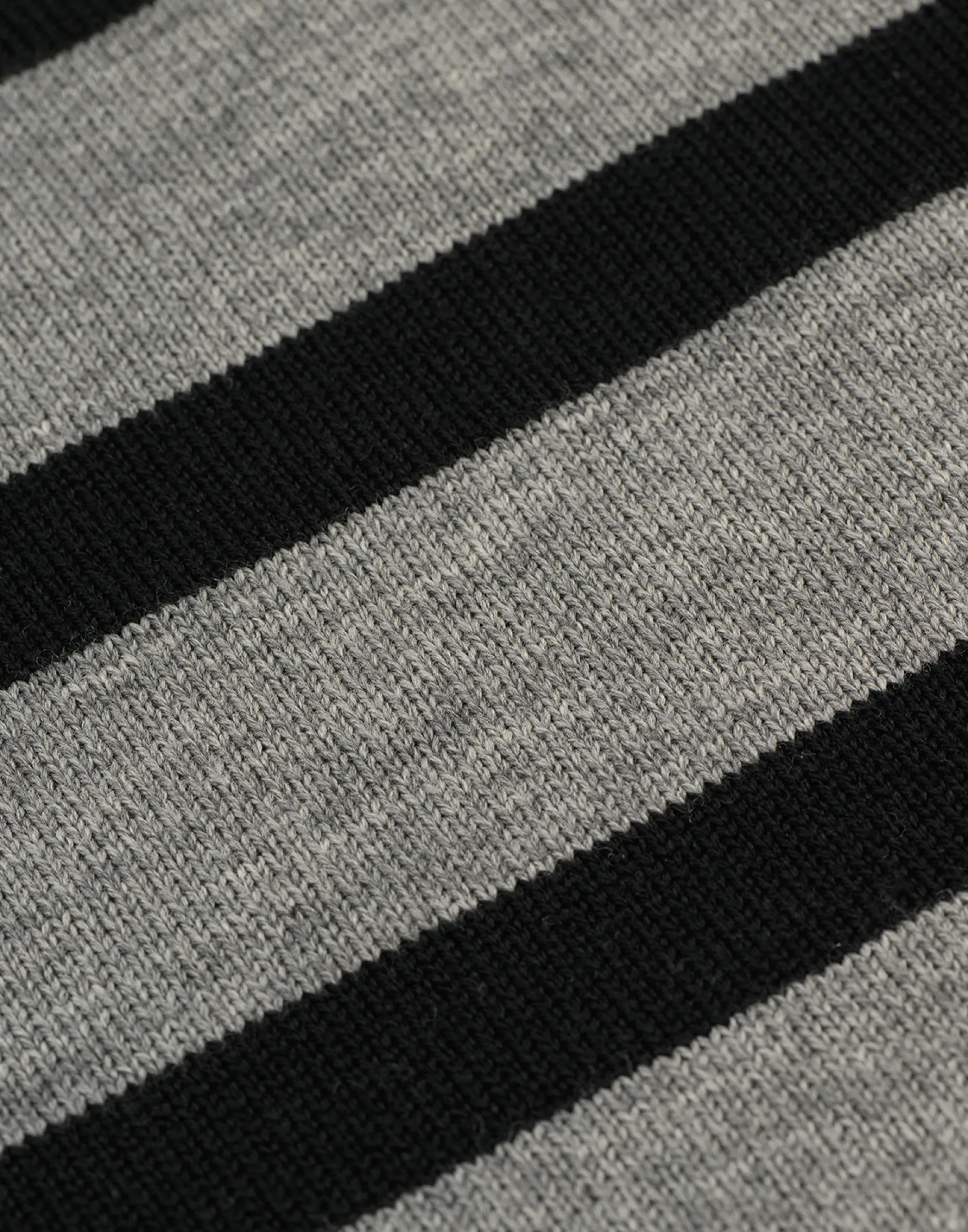 Løstsiddende crew neck i merinould til kvinder