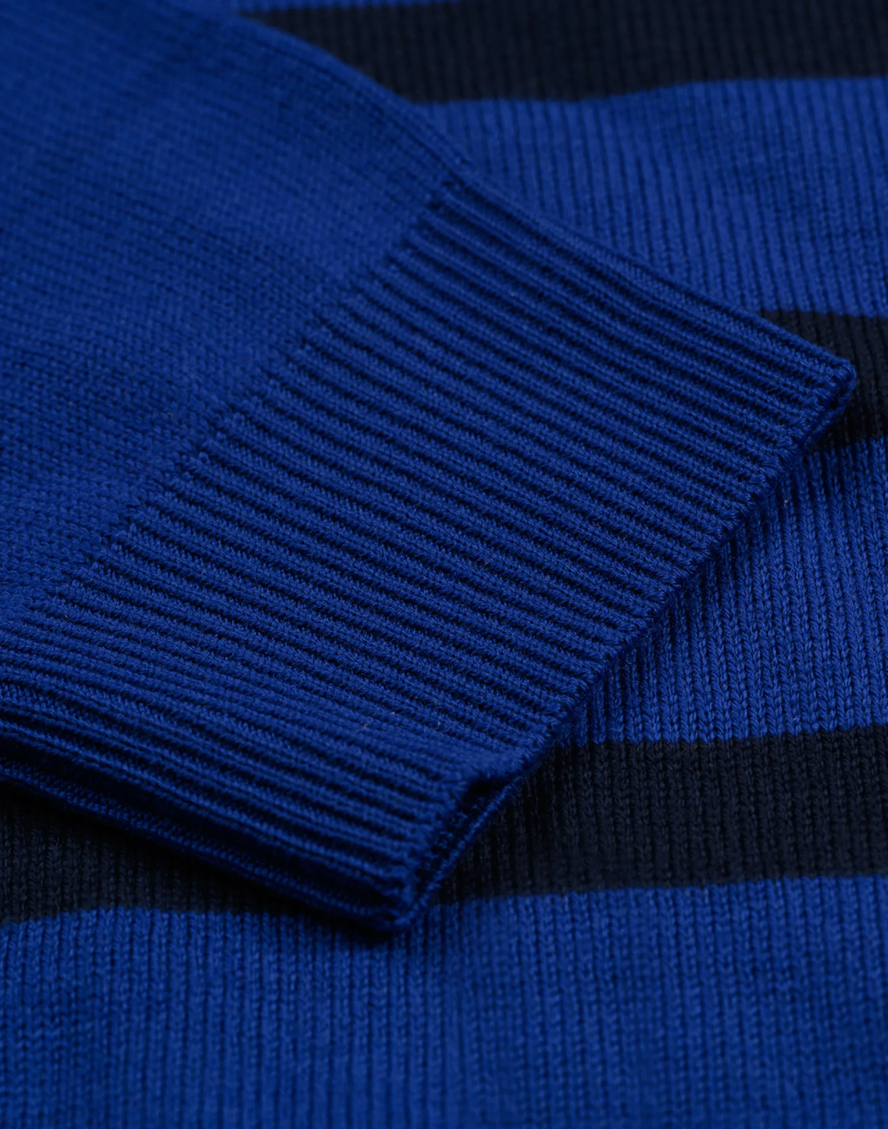 Løstsiddende crew neck i merinould til kvinder