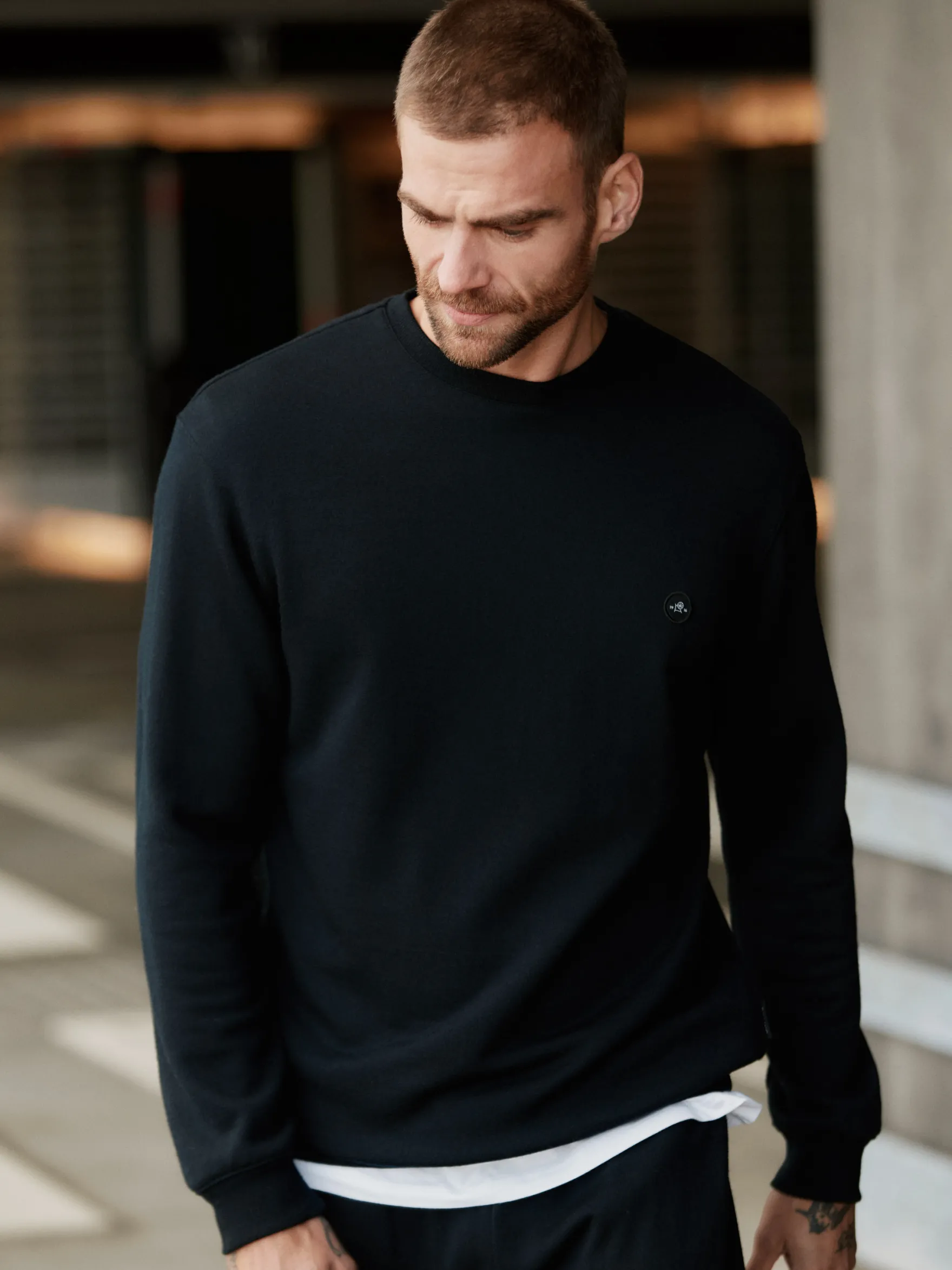 Sweatshirt i merinould til mænd.