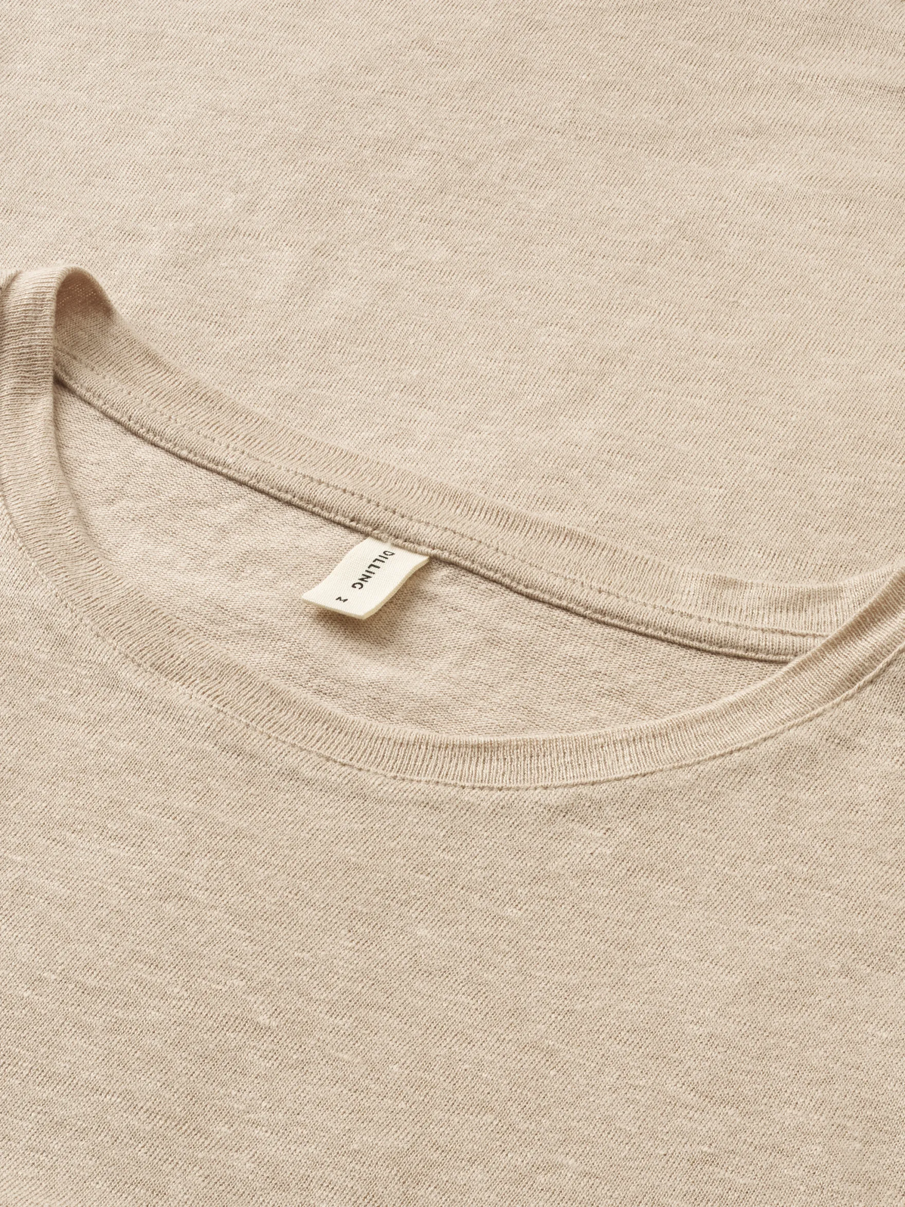 T-shirt i hør til mænd