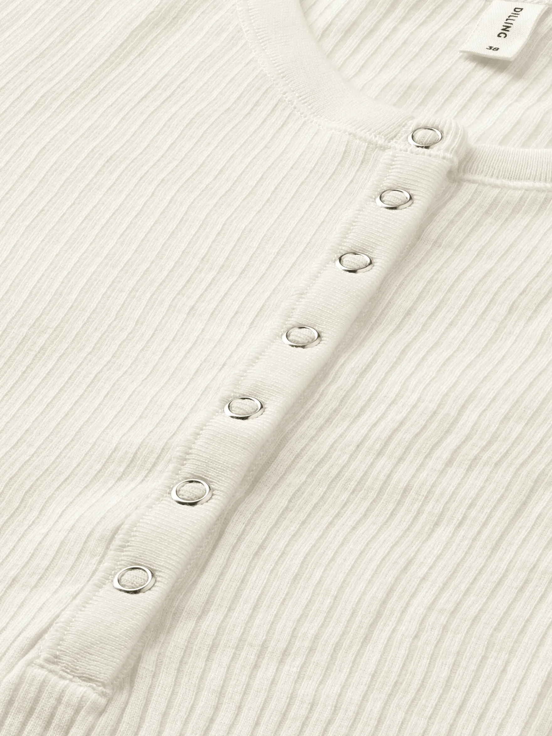 T-shirt med knapper i merinould til kvinder