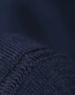 T-shirt med V-hals i merinould til mænd